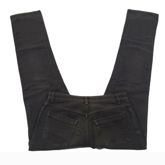 Burberry London Women's EUC Straight Leg Jeans in US size 8 - Picture 9 of 10